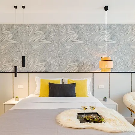 Centric Charm - Modern Living